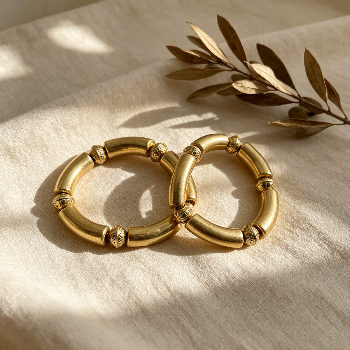 Pulseras de Metal Plateado/Dorado con Detalles Grabados, Juego de 2 Piezas para Revendedores|JI JOYA