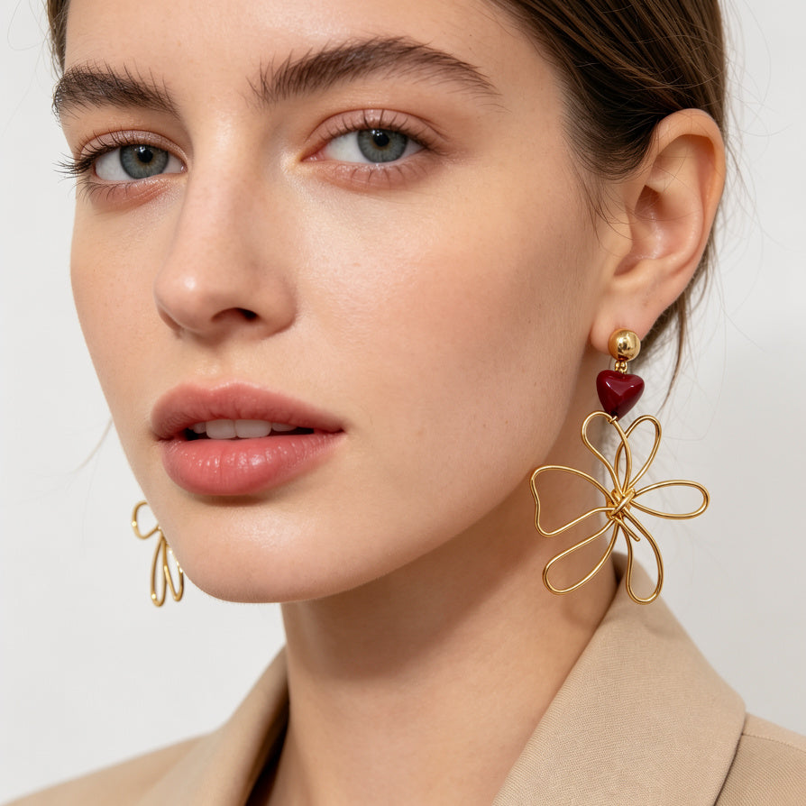 Pendientes de Flor de Alambre Dorado con Detalle de Piedra de Color - Mayorismo B2B|JI JOYA