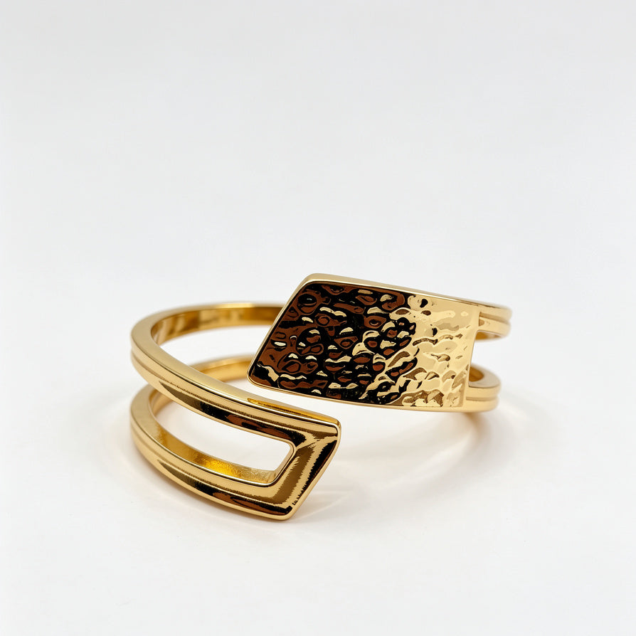 Pulsera de Zinc Aleación Dorado - Diseño Martillado, Mayoreo Joyería Moda|JI JOYA