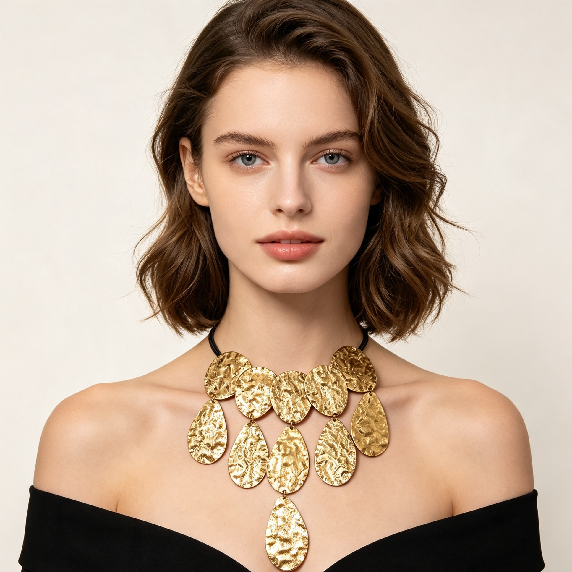 Collar Gargantilla Mayorista Hoja Gotita Texturizada Martillada Dorada, Joyería de Moda Exagerada para Mujer|JI JOYA