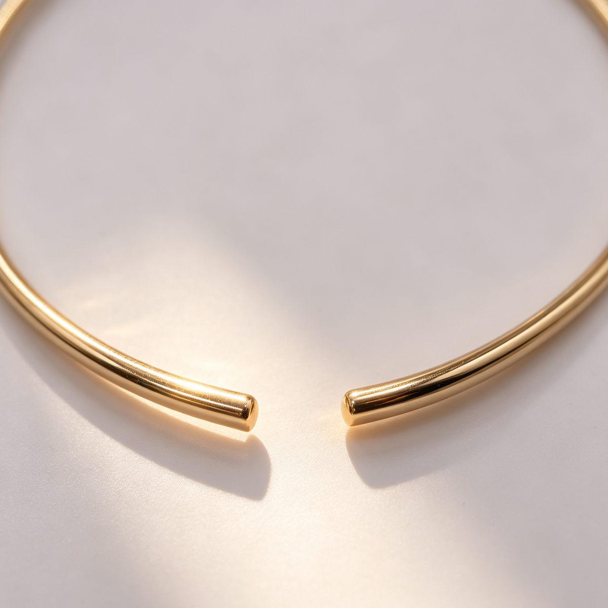 Collar Torcal Dorado Abierto Fino, Joyería Minimalista al Por Mayor|JI JOYA