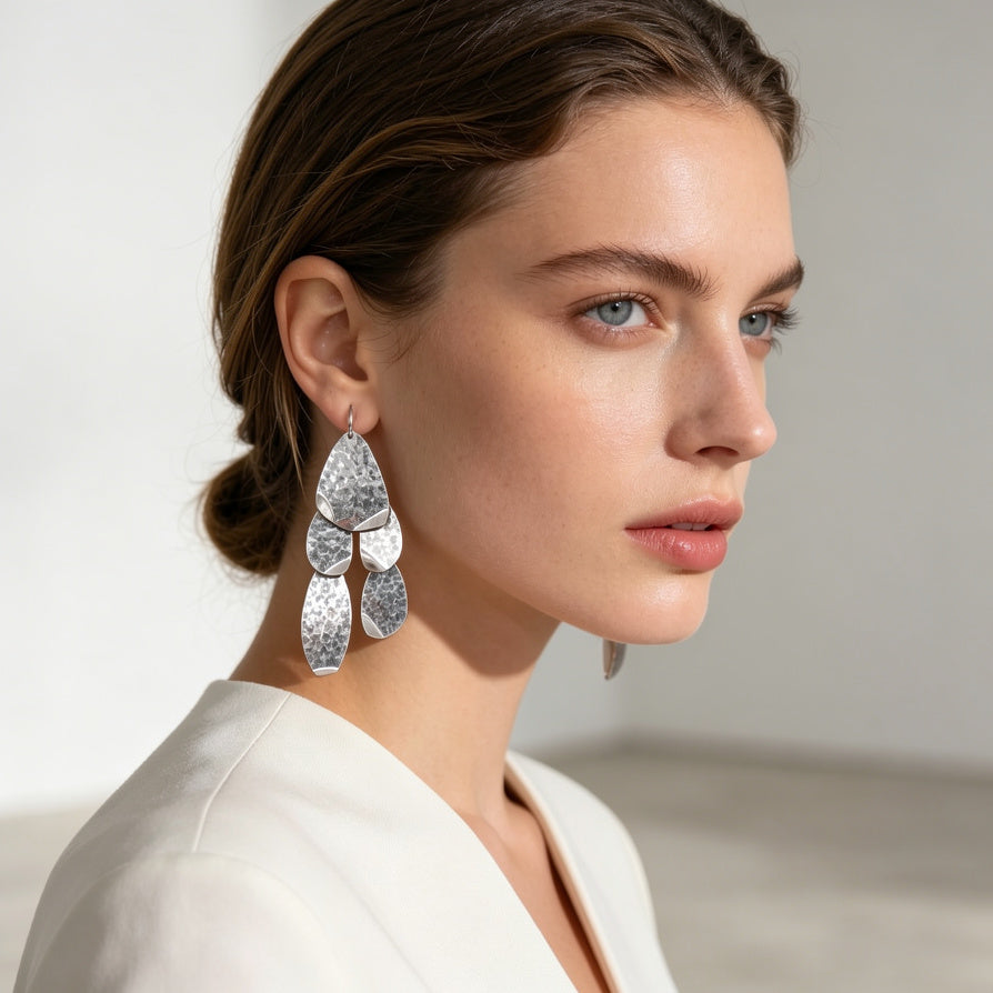 Pendientes Colgantes de Láminas Martilladas | Diseño Cascada | Oro y Plata | Joyería Mayorista|JI JOYA