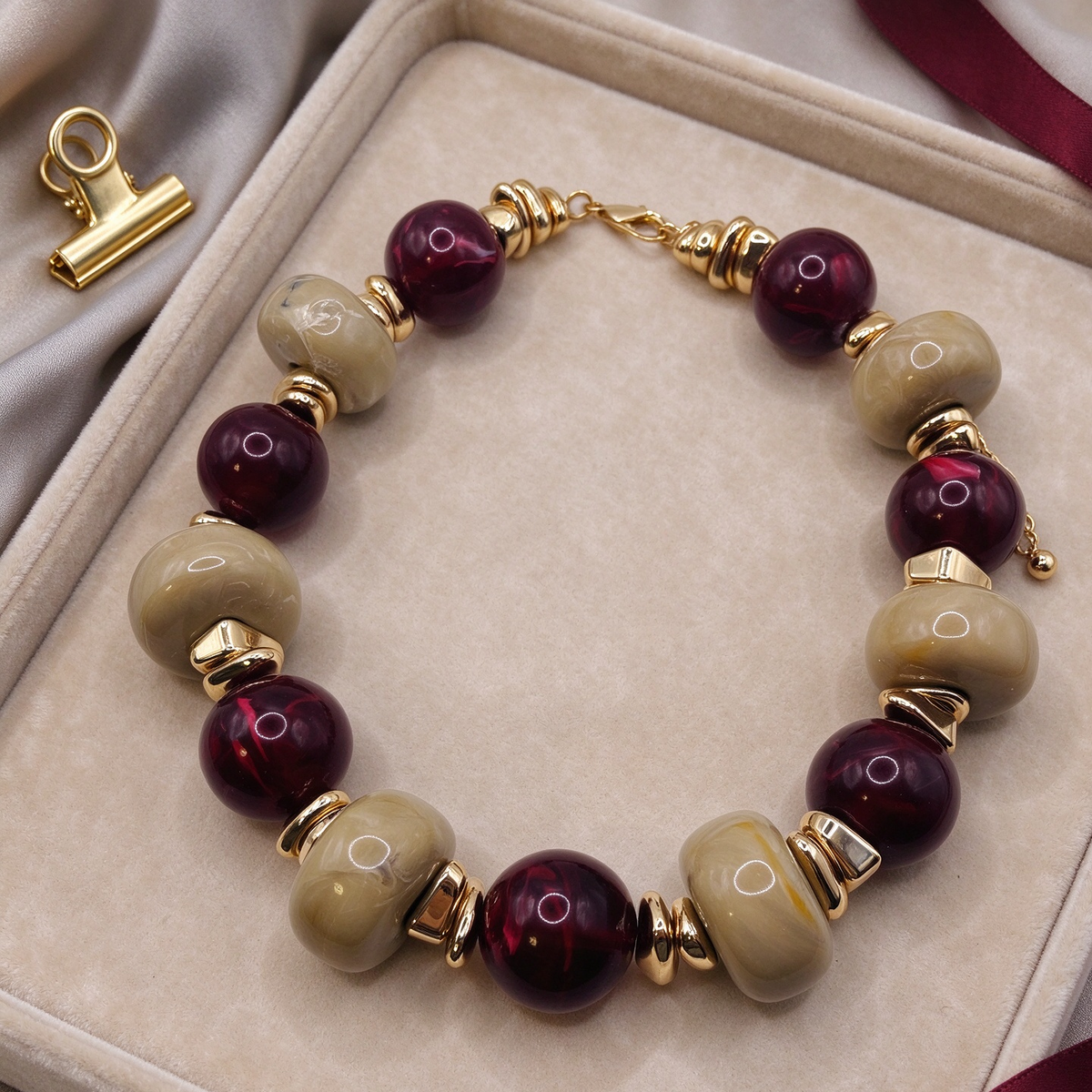Collar de cuentas gruesas bicolor burdeos y beige, accesorio de moda mayorista|JI JOYA