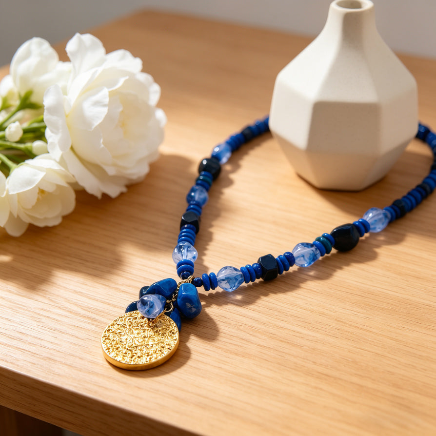 Collar de cuentas de resina coloridas con colgante dorado | Mayorista B2B | 2 Colores (Verde / Azul)|JI JOYA