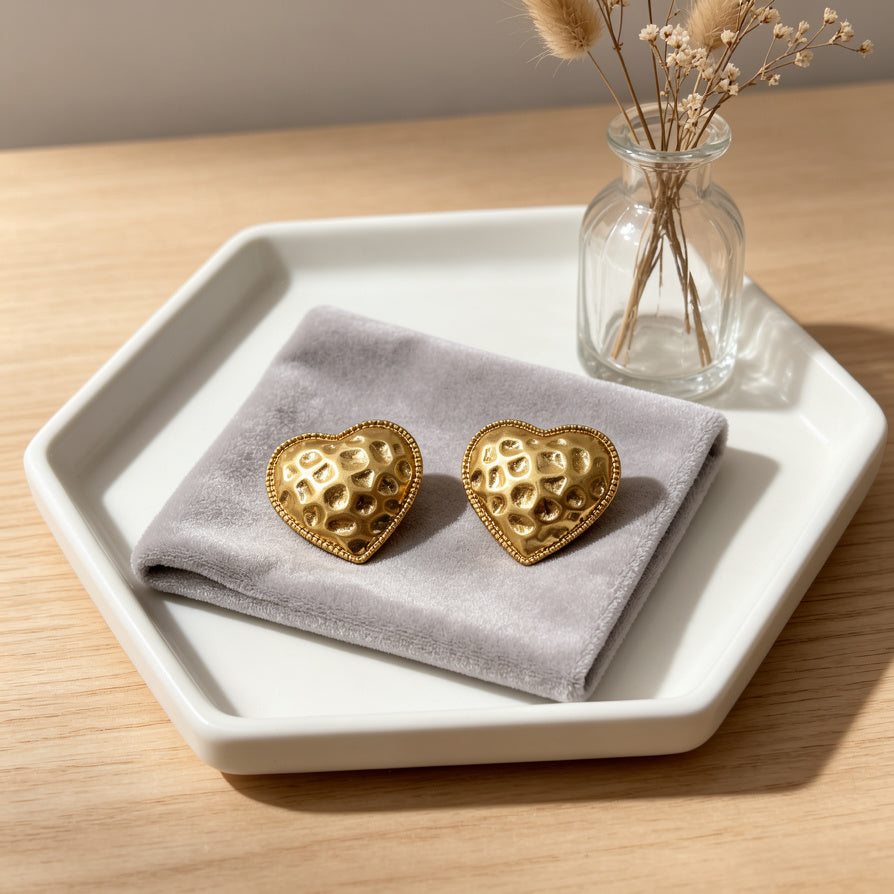 Pendientes Grandes de Corazón Martillado en Oro - Joyería de Moda al Por Mayor para Tiendas|JI JOYA