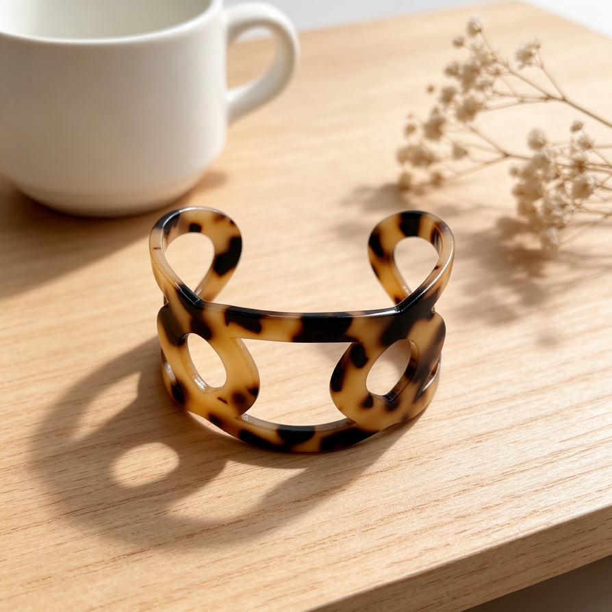Pulsera abierta de resina con estampado de carey | Accesorio de moda al por mayor|JI JOOYA