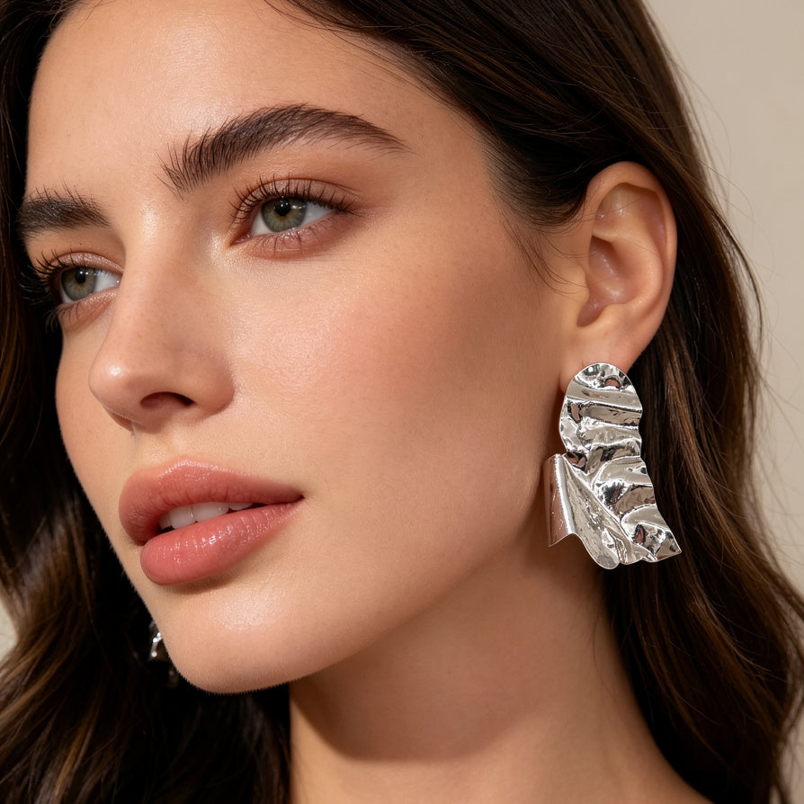 Aretes de Metal Texturizado con Diseño Irregular | Moda Avant-Garde | Mayoreo|JI JOYA