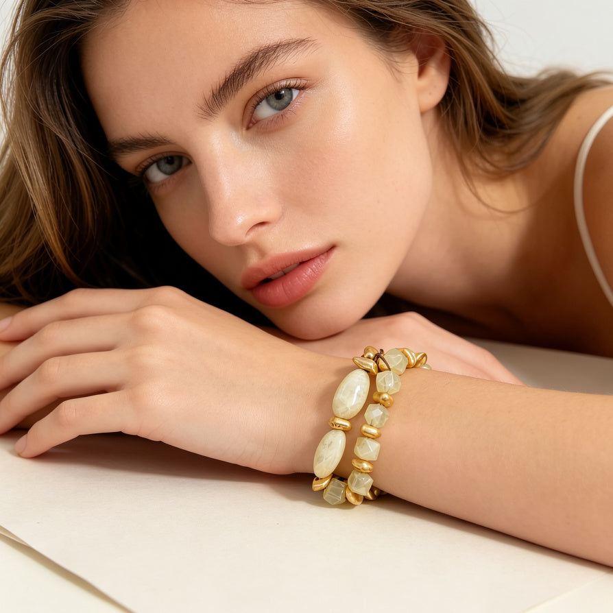Pulsera de Moda con Cuentas de Resina y Detalles Dorados - 4 Colores Disponibles | Joyería al Por Mayor|JI JOYA