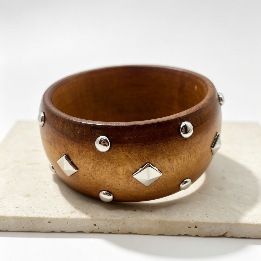 Pulsera de Madera con Tachuelas de Metal - Accesorio de Moda al Por Mayor|JI JOYA