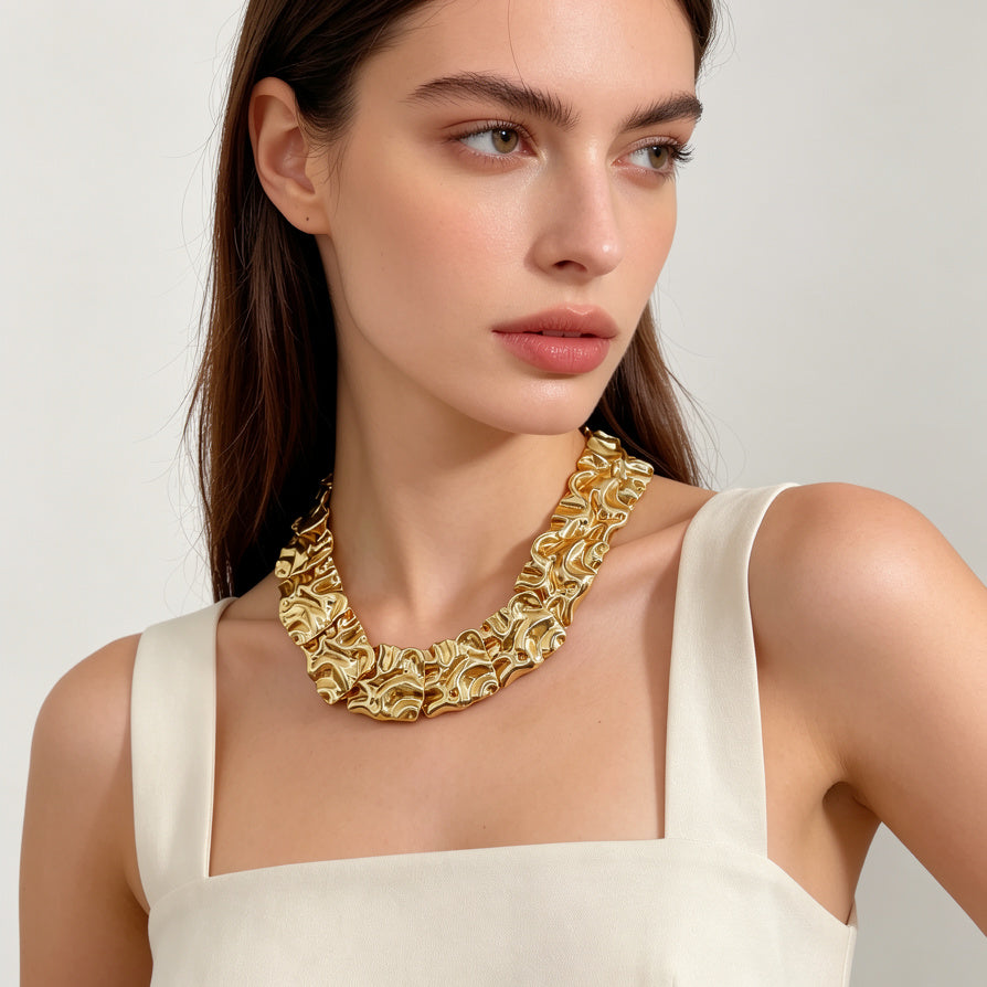 Set de Joyería Geométrica Texturizada en Plata/Oro - Collar y Pendientes de Lujo para Mujer, Diseño Moderno para Mayoristas|JI JOYA