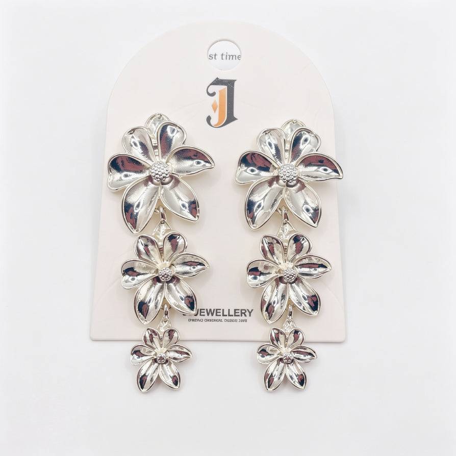 Pendientes Colgantes de Flores Metálicas 3 Niveles | Mayorista de Bisutería de Moda, Diseño Elegante 2 Colores (Oro y Plata)|JI JOYA