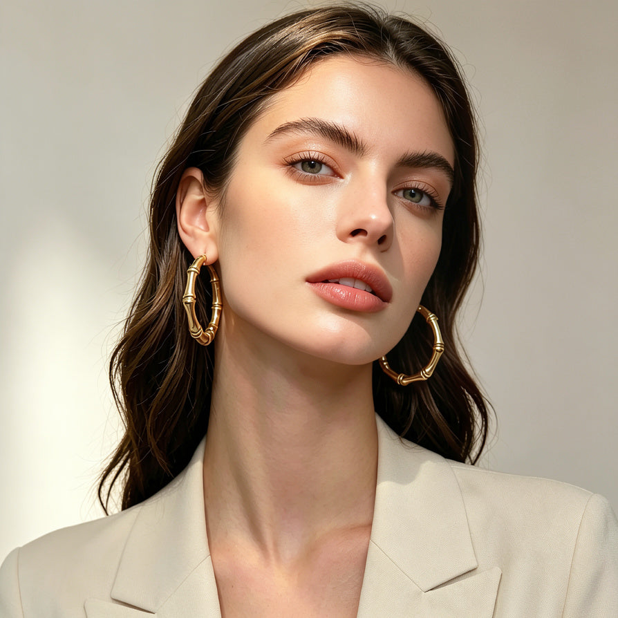 Aretes de Bambu Dorados al Por Mayor - Diseño Minimalista de Lujo|JI JOYA