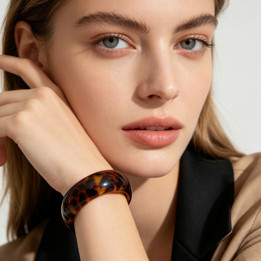 Pulsera Ancha de Resina con Patrón Carey | Brazalete de Moda Vintage para Mujer | Joyería Mayorista|JI JOYA