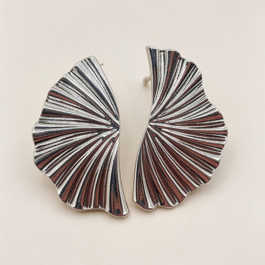 Pendientes de Hoja de Ginkgo Dorados y Plateados | Accesorios Mayoristas B2B Diseño Minimalista|JI JOYA
