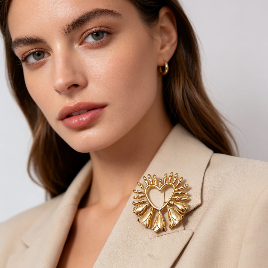 Broche Corazón Floral Dorado | Accesorio de Moda para Mayoristas|JI JOYA