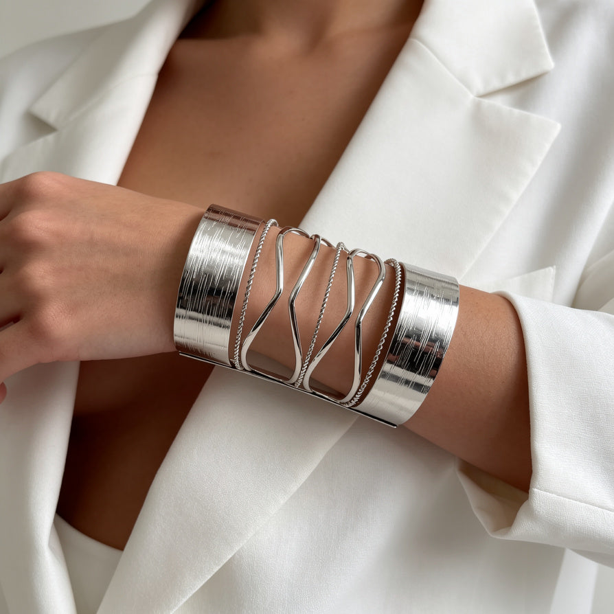 Brazalete de Metal Ondulado Texturizado, Pulsera Abierta de Gran Tamaño para Mujer, Accesorio de Moda al Por Mayor, Disponible en Oro y Plata|JI JOYA