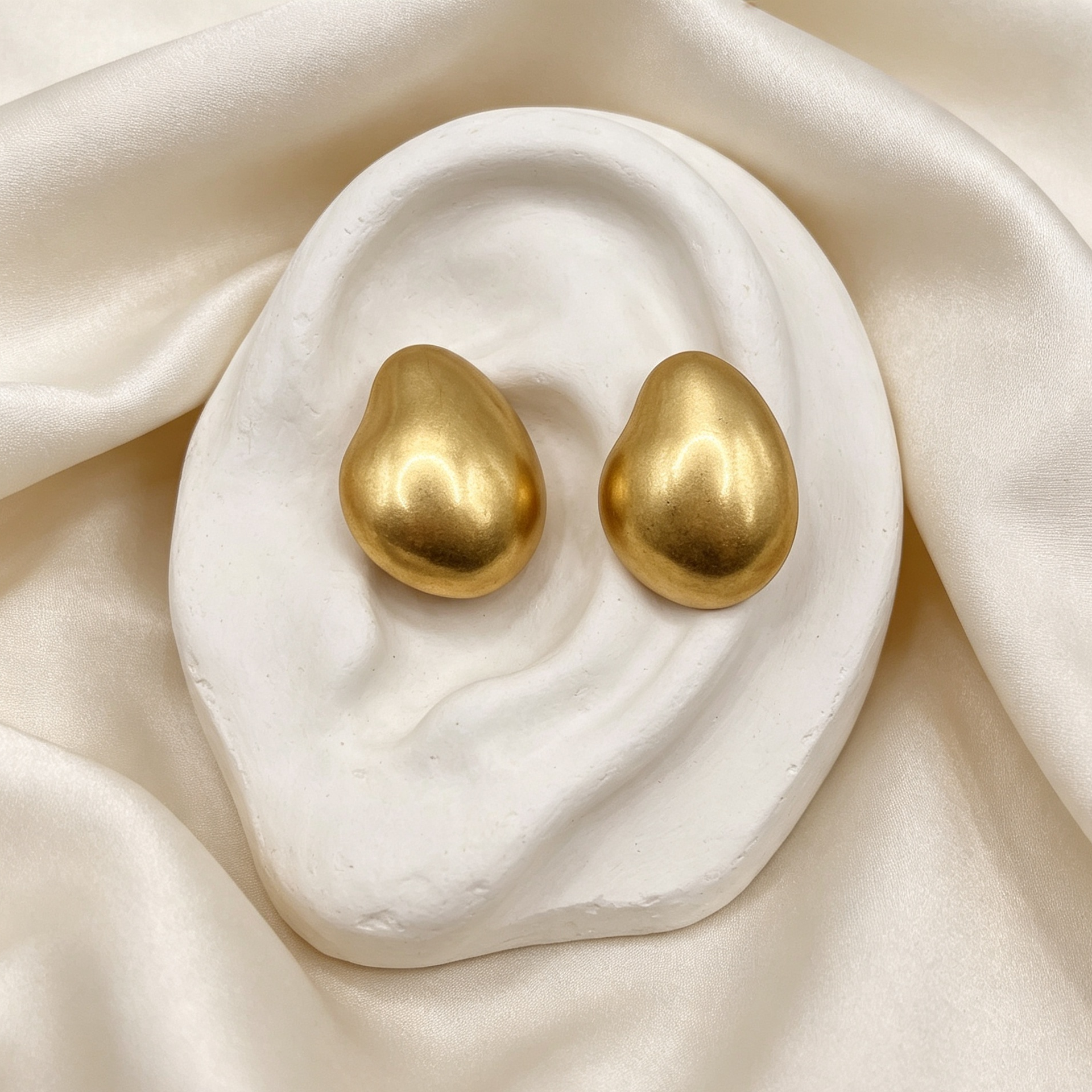Pendientes gota forma irregular metal dorado mate | Mayorista JI JOYA