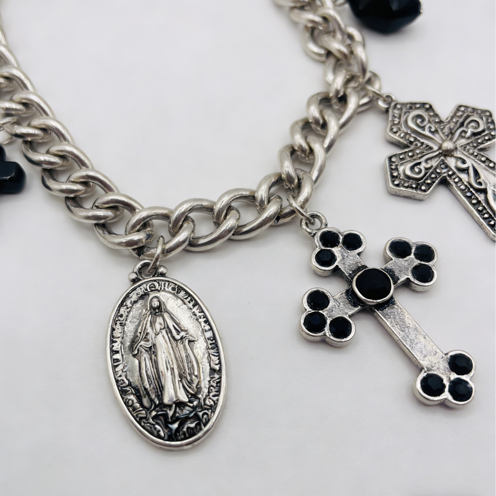 Conjunto de pulseras vintage con cruz y medalla milagrosa | Tonos dorado y plateado antiguo
