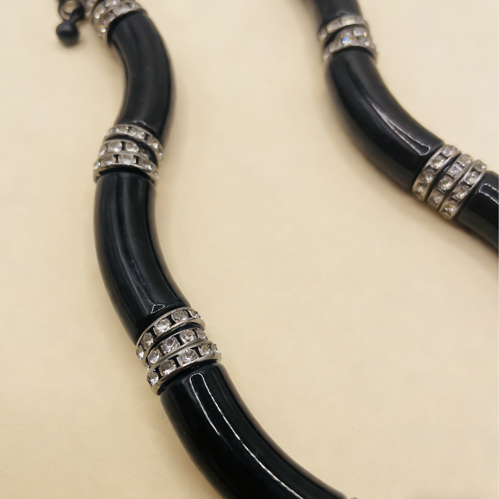 【Dark Night Muse】Conjunto de colar e pulseira de diamantes com blocos de cor preto e branco - Joias minimalistas de luxo