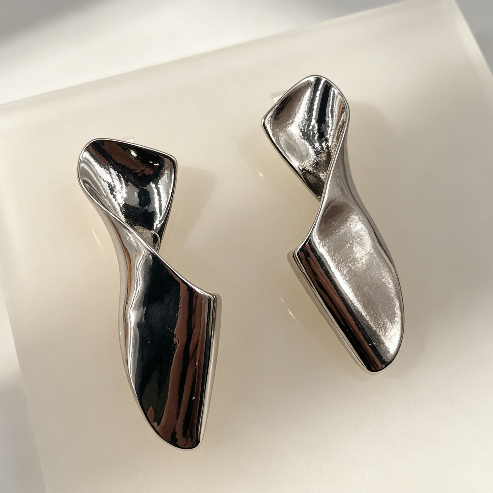 Pendientes Torcidos Metálicos Dorado y Plata | Joyería Mayorista Ji Joya|JI JOYA