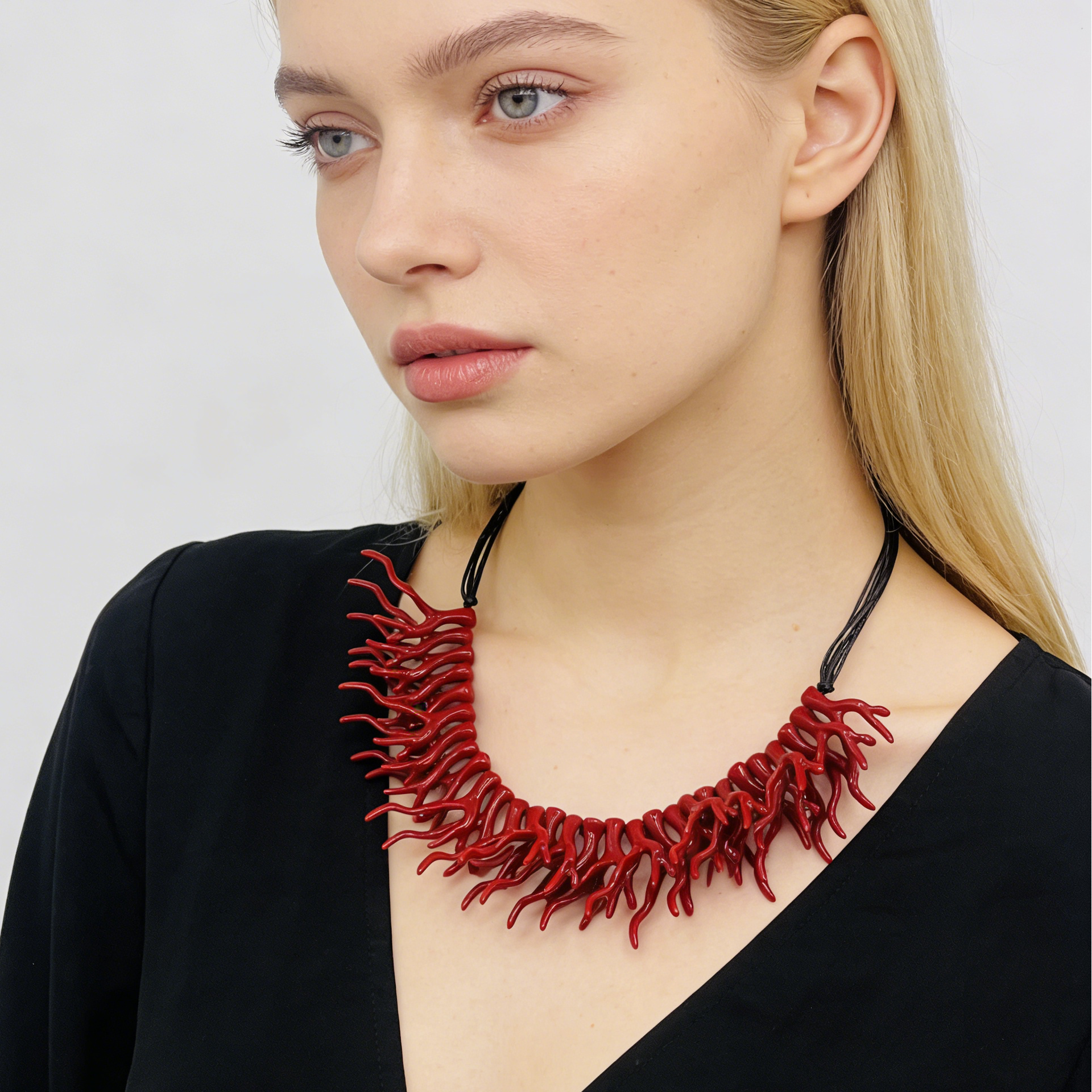 Gargantilla con diseño de rama de coral