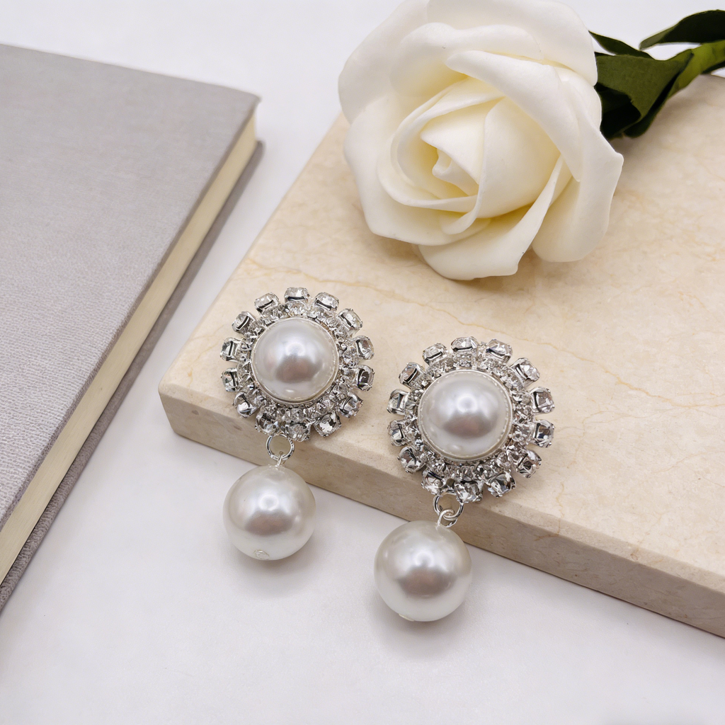 Conjunto de Joyería de Perlas y Cristales - Collar y Pendientes para Ocasiones Especiales