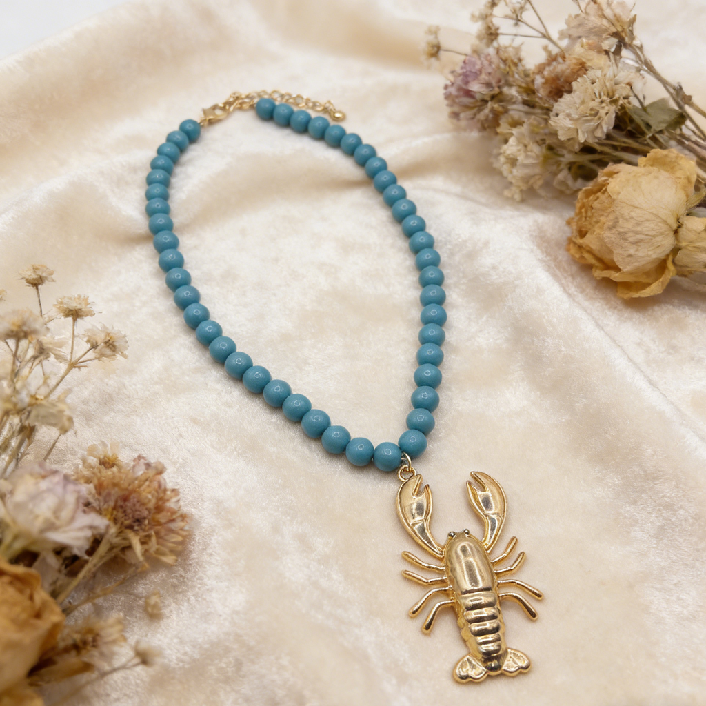 Collar de Cuentas de Turquesa con Dije de Langosta - Accesorio Veraniego Único
