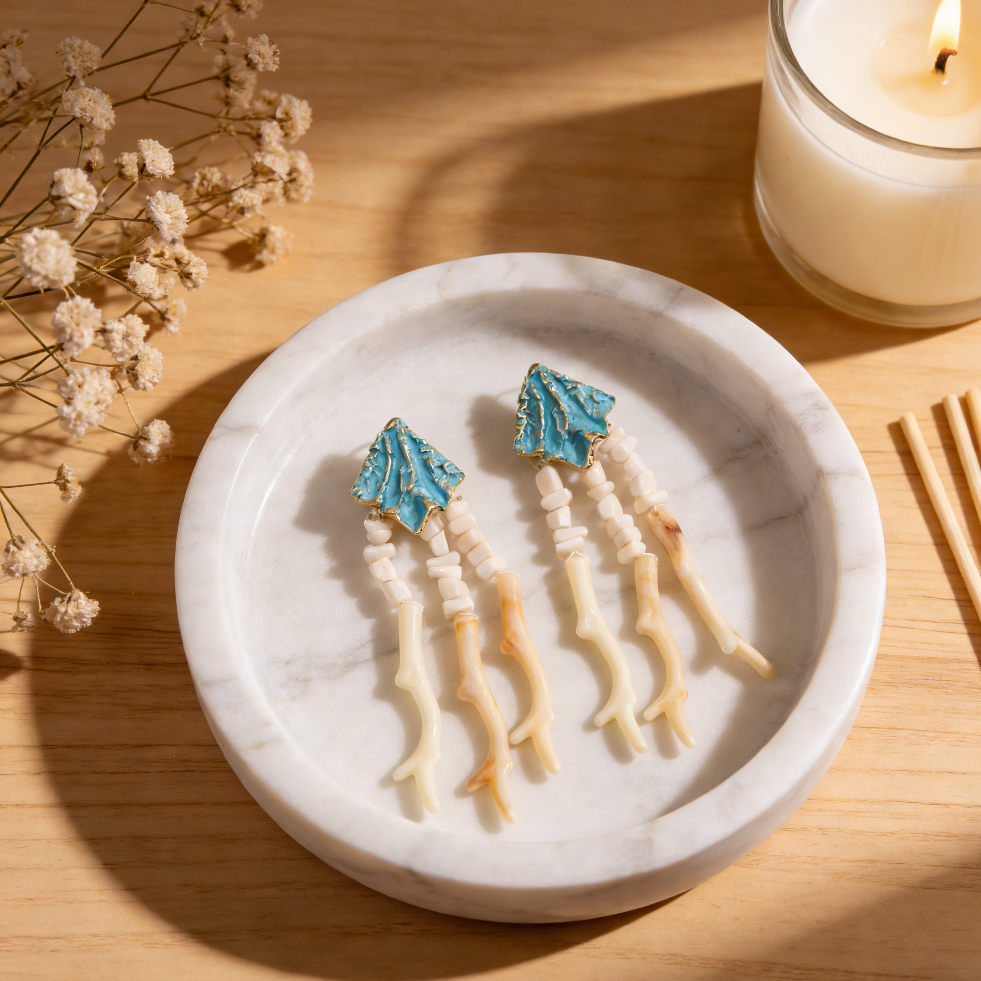 Pendientes Colgantes de Coral y Esmalte Turquesa | Diseño Artesanal Boho|JI JEWELLERY