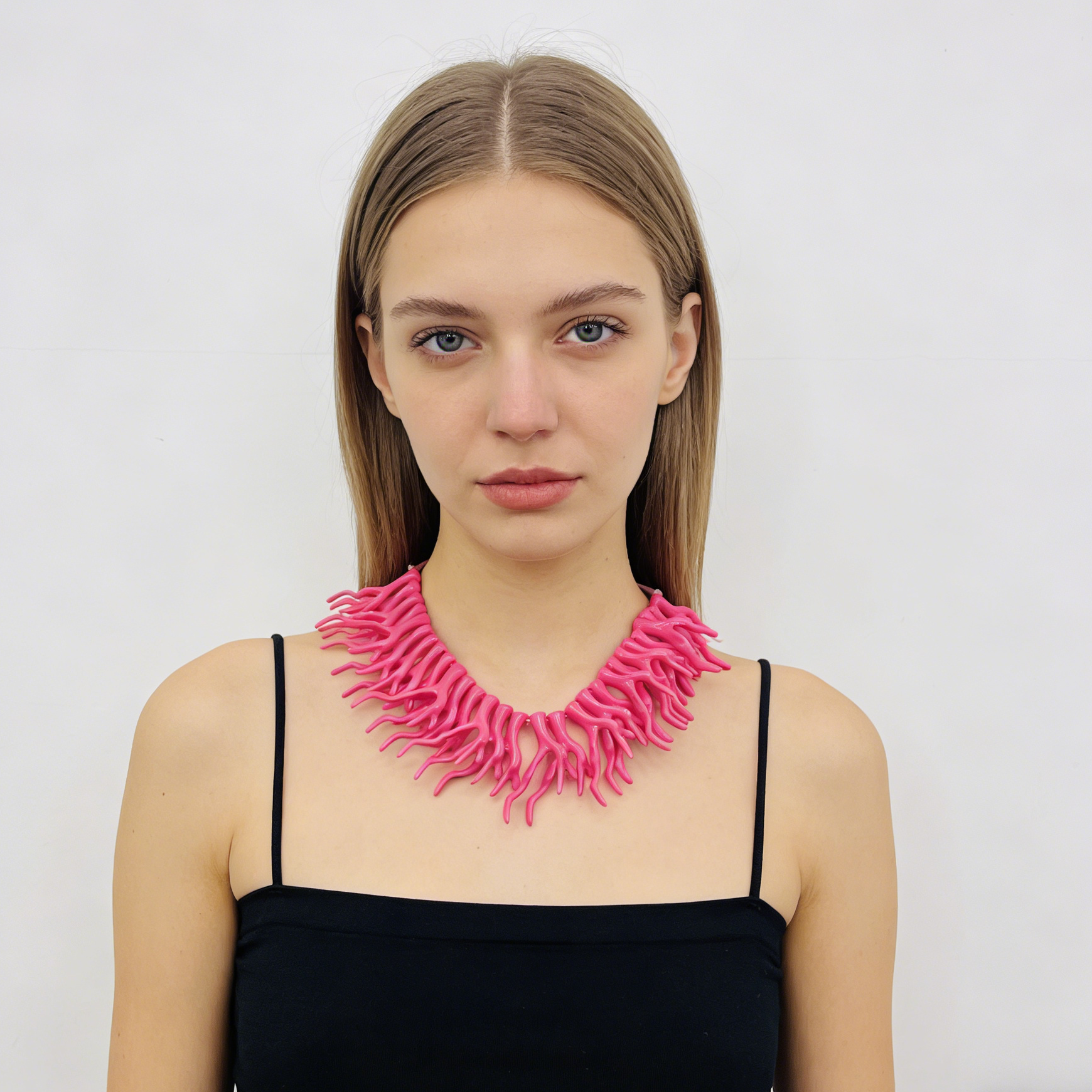 Gargantilla con diseño de rama de coral