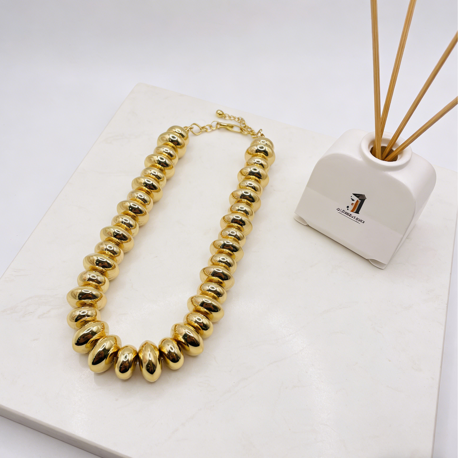 Collar retro con disco dorado llamativo | Gargantilla gruesa artesanal para uso diario y fiestas|JI JOYA