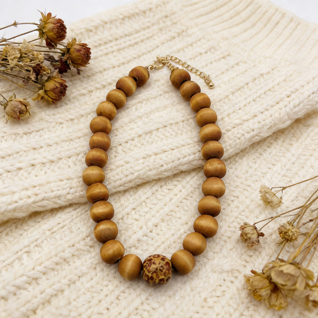 Gargantilla de cuentas de madera natural | Joyería minimalista bohemia con estilo