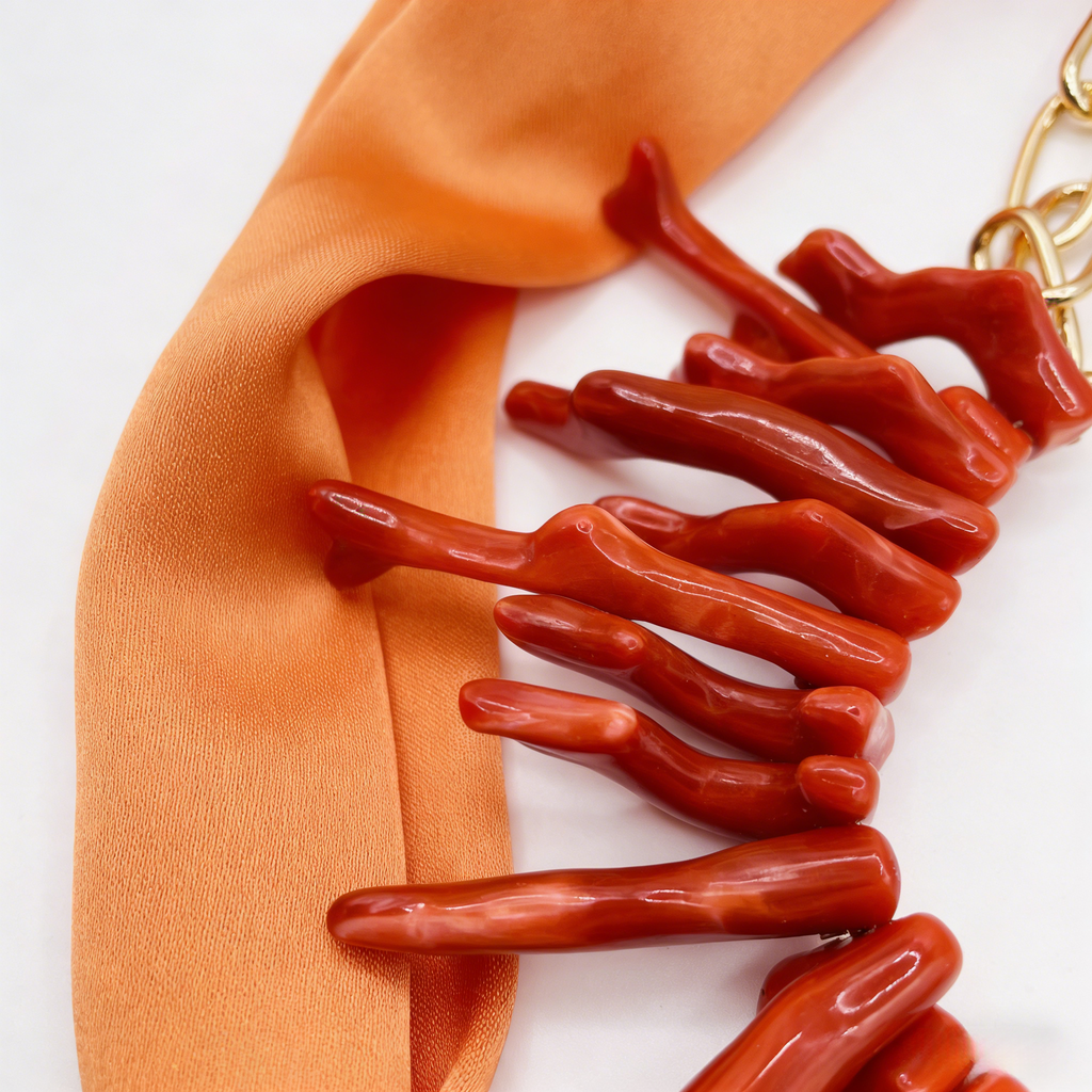 Collar bohemio con forma de rama de coral | Colgante de amonita dorada | Joyería llamativa