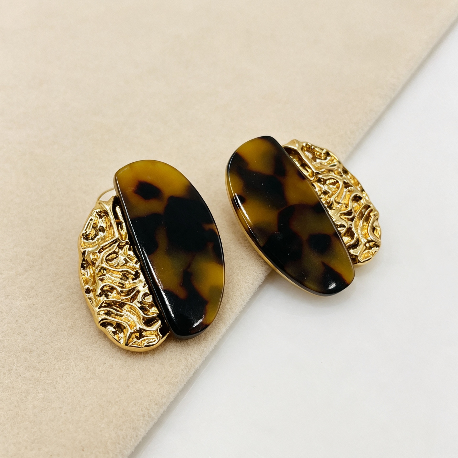 Pendientes Diseño Carey y Metal Dorado | Mayorista JI JOYA