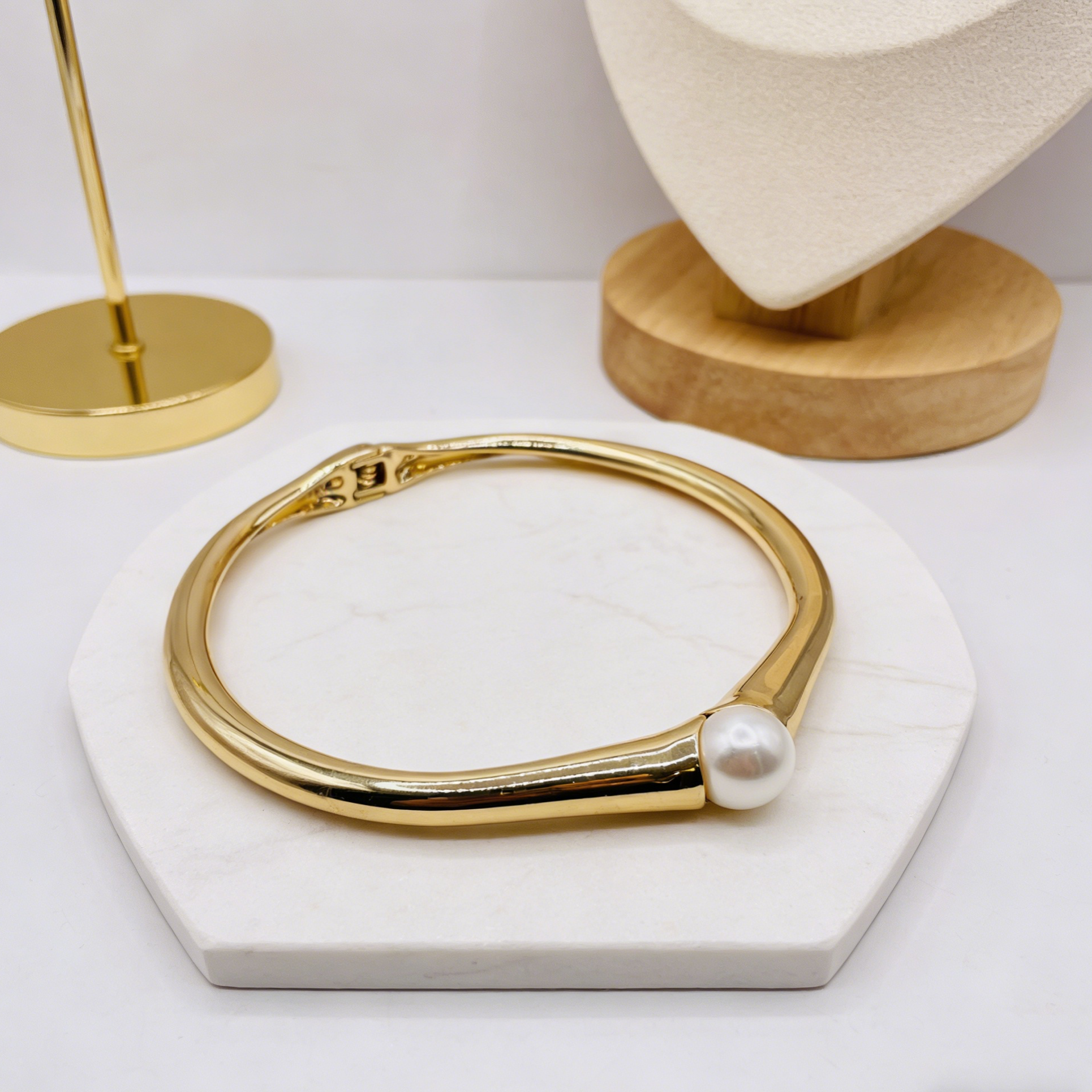 Collar de perlas tubulares | Gargantilla minimalista con estilo para mujer | Ji Jewellery