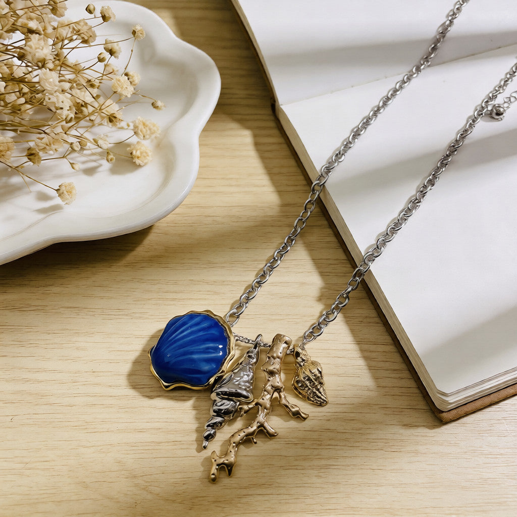 Collar de Conchas Marinas con Detalles de Coral | Joyería Costera Boho