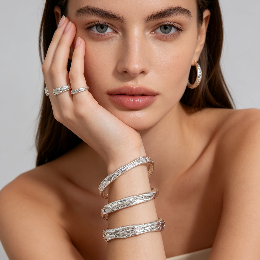 Set de 3 Pulseras Texturizadas en Dorado/Plata - Diseño Orgánico Hammered, Joyería de Moda al Por Mayor|JI JOYA