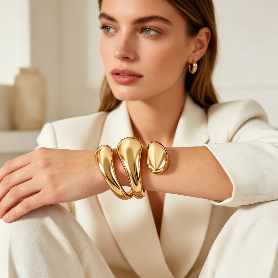 Pulsera Curvada de Zinc Aleación - Diseño Minimalista Elegante, Dorada/Plateada, Resistente al Desvanecimiento, Ideal para Venta al Por Mayor|JI JOYA