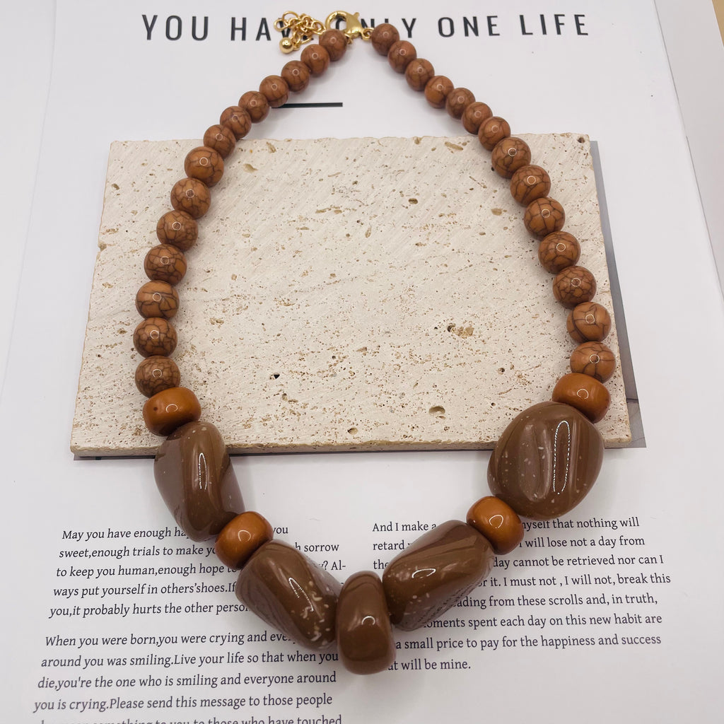 JI JOYA VENDA POR ATACADO,Combinação de colar e pulseira irregulares com contas vermelhas e castanhas