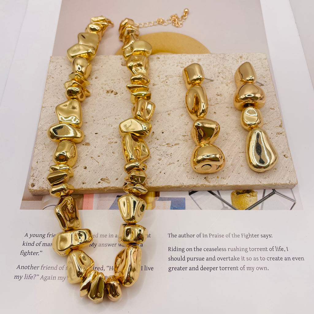 JI JOYA VENTA AL POR MAYOR|Set de Joyería Dorada Geométrica Irregular - Collar y Aretes de Zinc Dorado para Mujer | Venta al Por Mayor