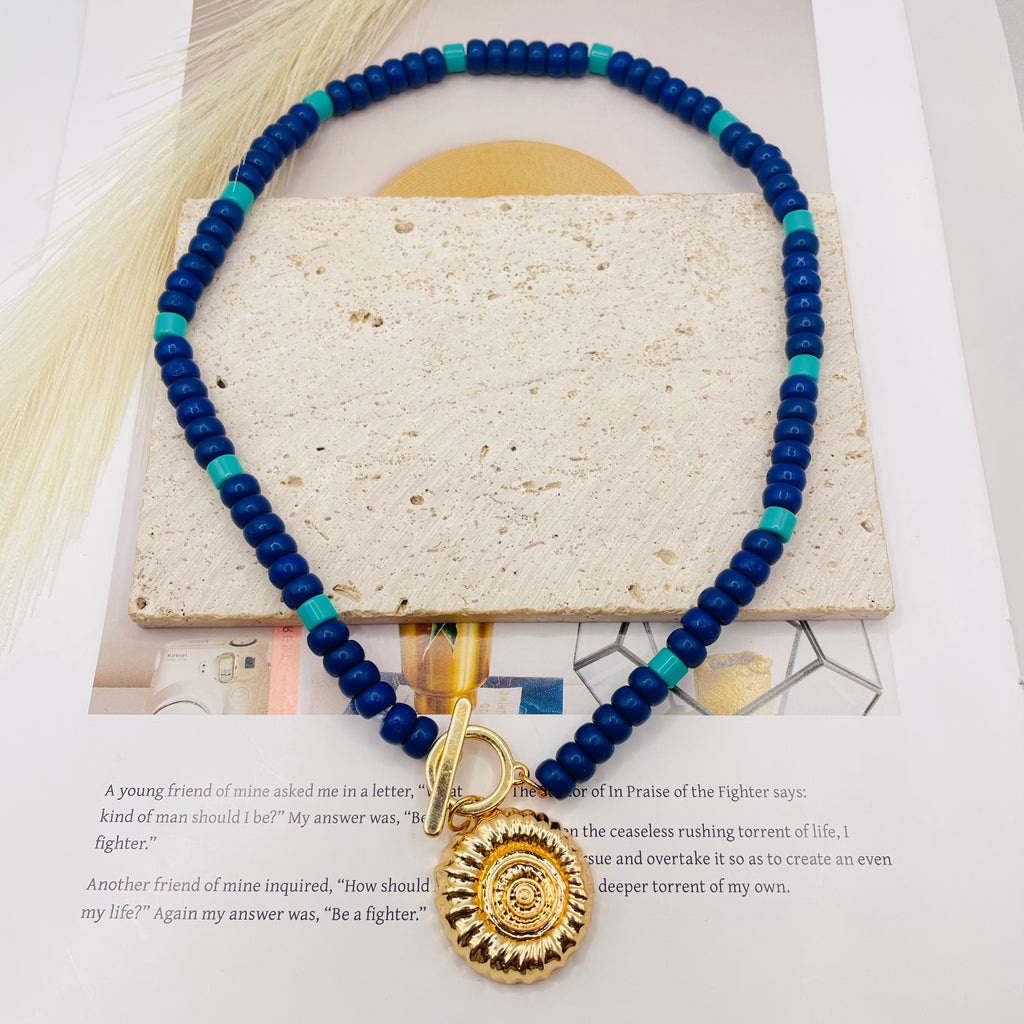 JI JOYA VENTA AL POR MAYOR|Mayorista Collar de Cuentas con Colgante de Caracol Dorado | 2 Colores (Azul/Verde Rosa/Naranja) Joyería Moda