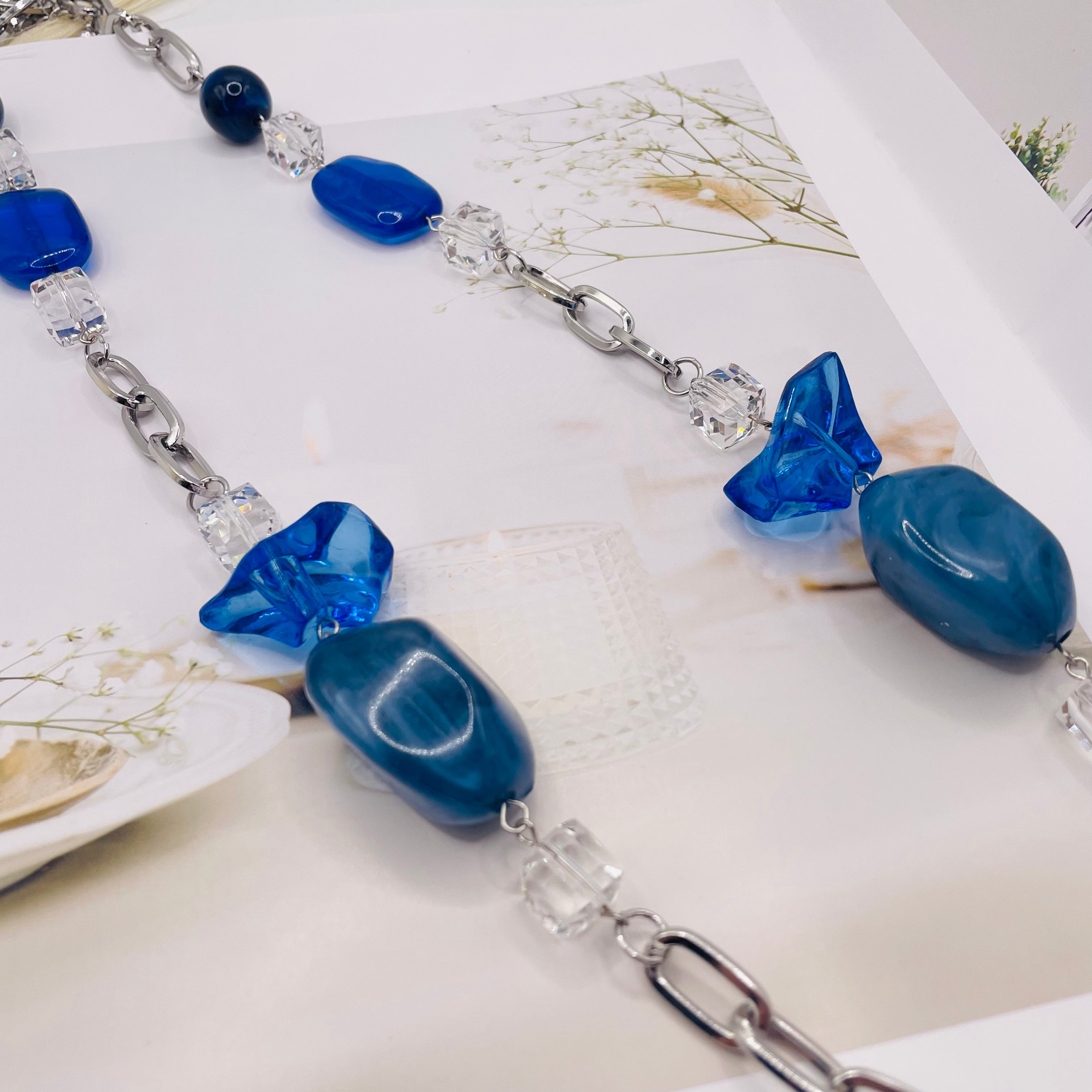 JI JOYA VENTA AL POR MAYOR|Collar de Moda con Cuentas de Resina y Cadena Metálica, Diseño de Piedra Irregular, 2 Colores para Mujer, Venta al Por Mayor