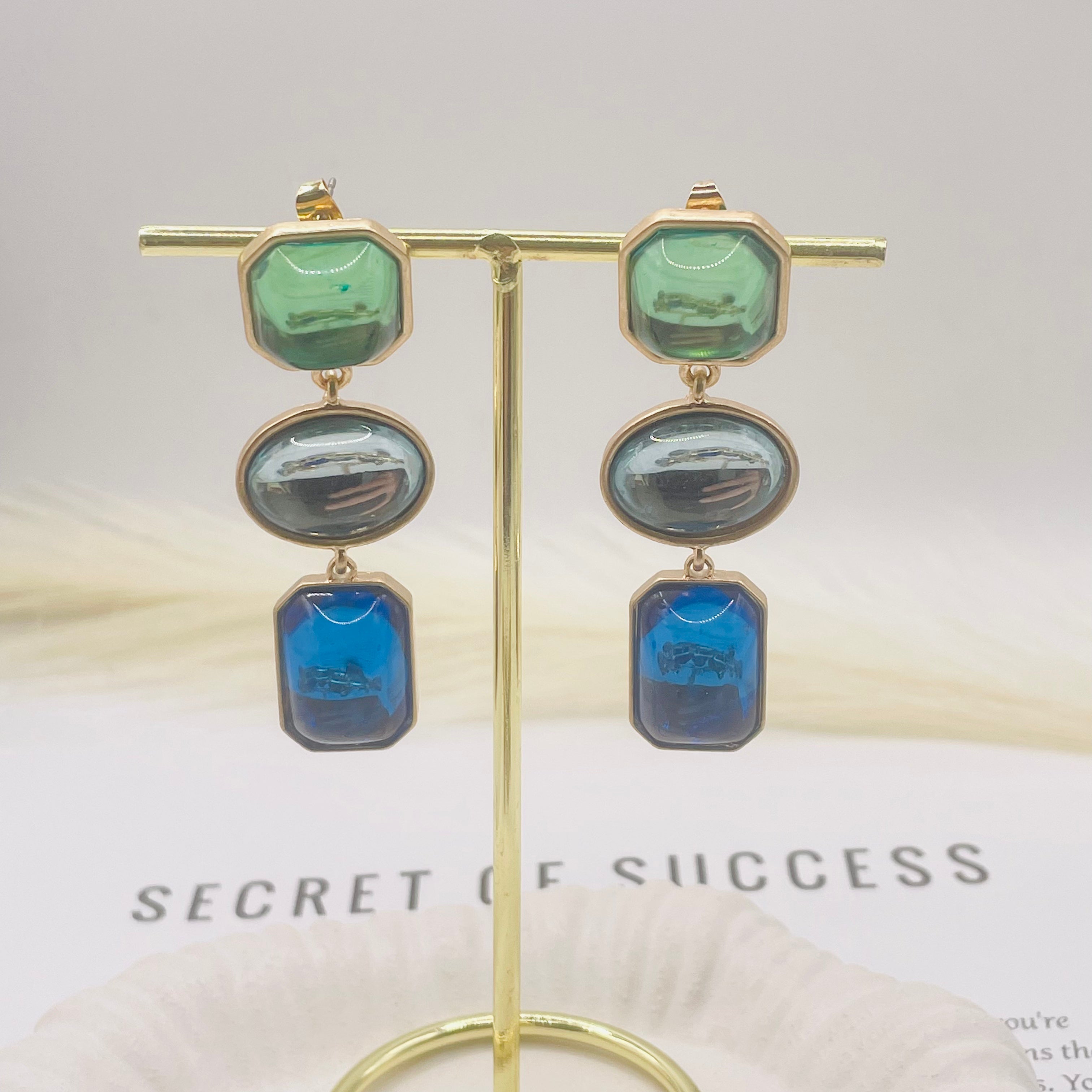 JI JOYA VENTA AL POR MAYOR|Set de Bisutería Vintage Dorada, Gargantilla y Aretes con Gemas en Tonos Azul Verde, Venta al Por Mayor Mayorista