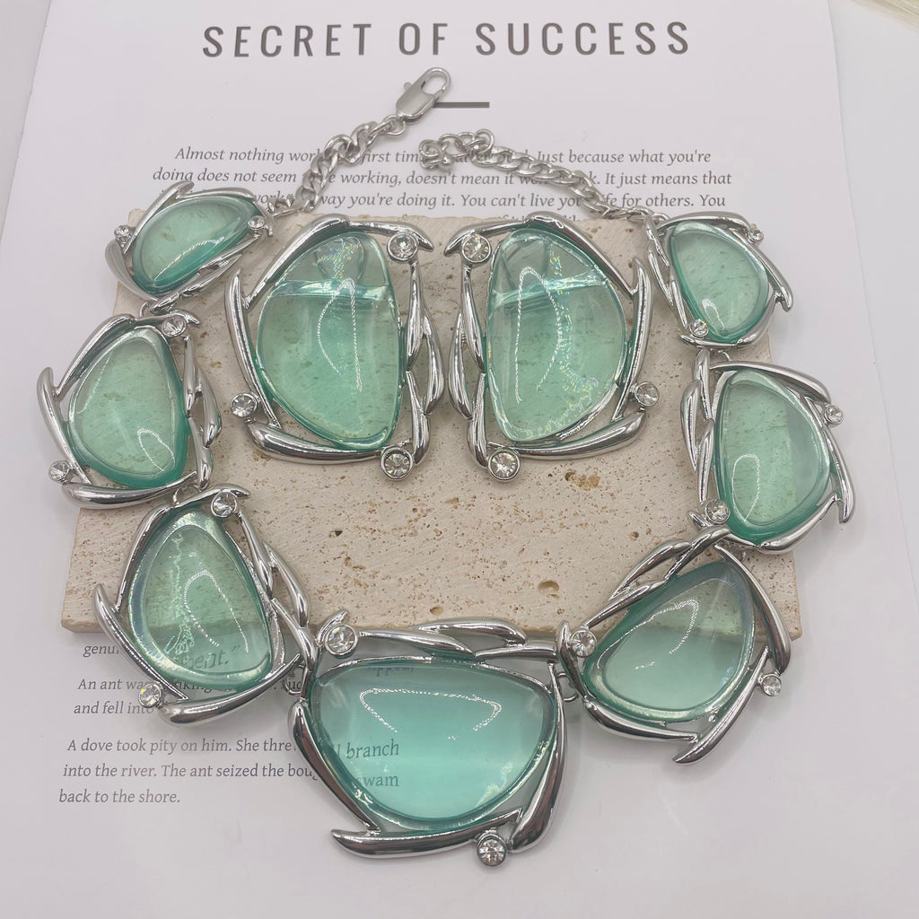 JI JOYA VENTA AL POR MAYOR,Un conjunto digno y elegante, adecuado para festivales y bodas.