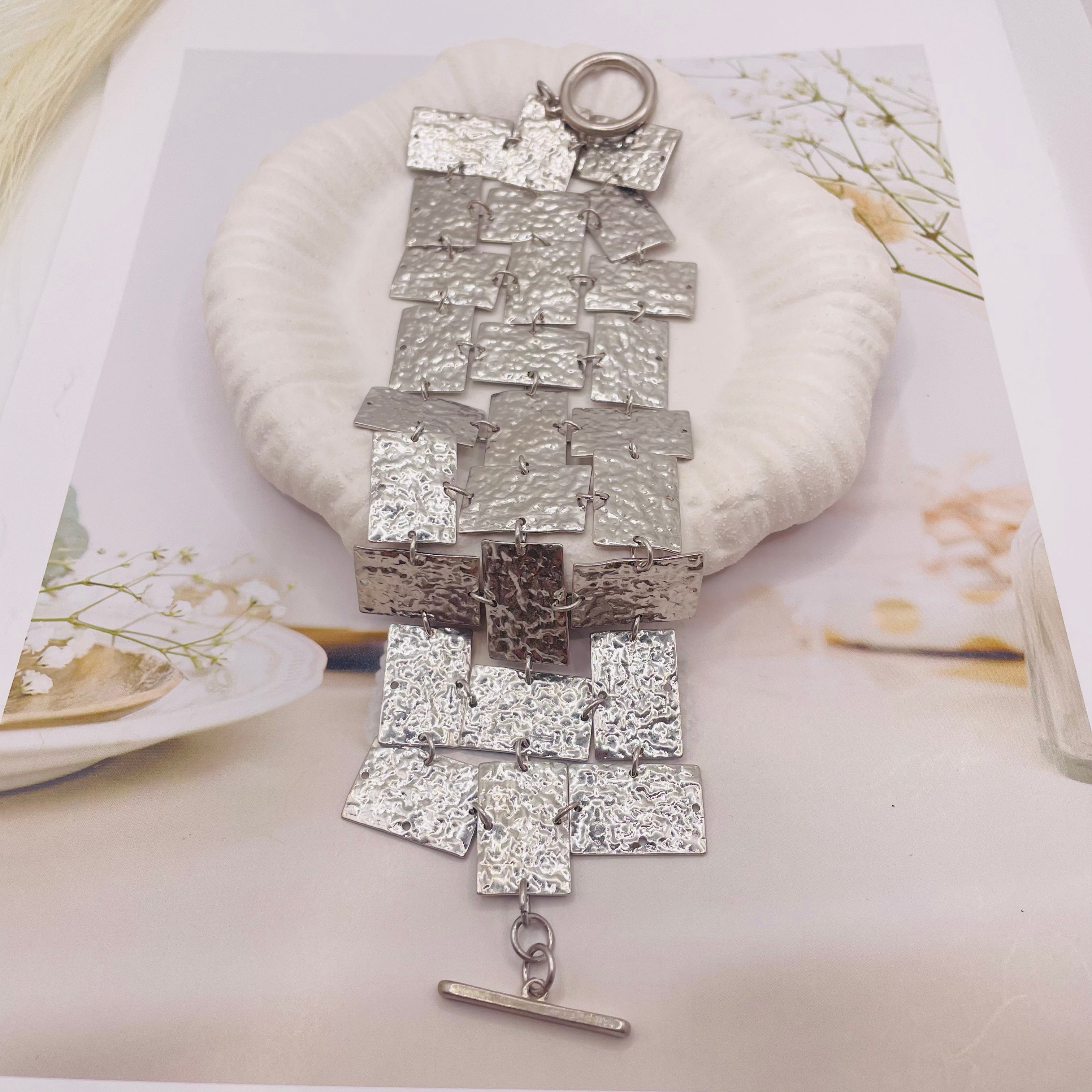 Brazalete de Cuadros Entrelazados - Oro/Plata|venta al poro mayor|JI JOYA