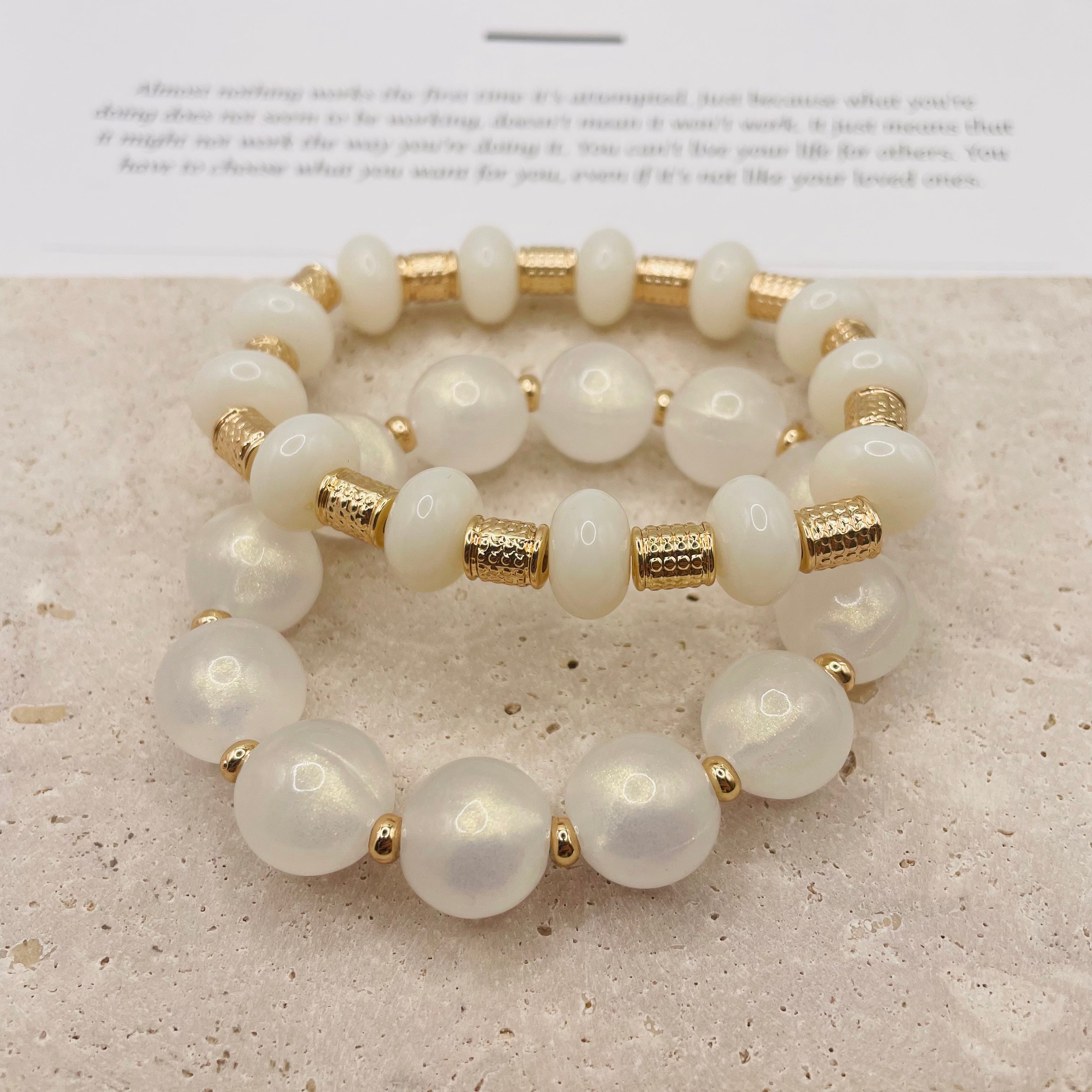 JI JOYA VENTA AL POR MAYOR|Pulsera de Cuentas Elegante de Resina con Accesorios Dorados | Venta al Mayorista 2 Colores