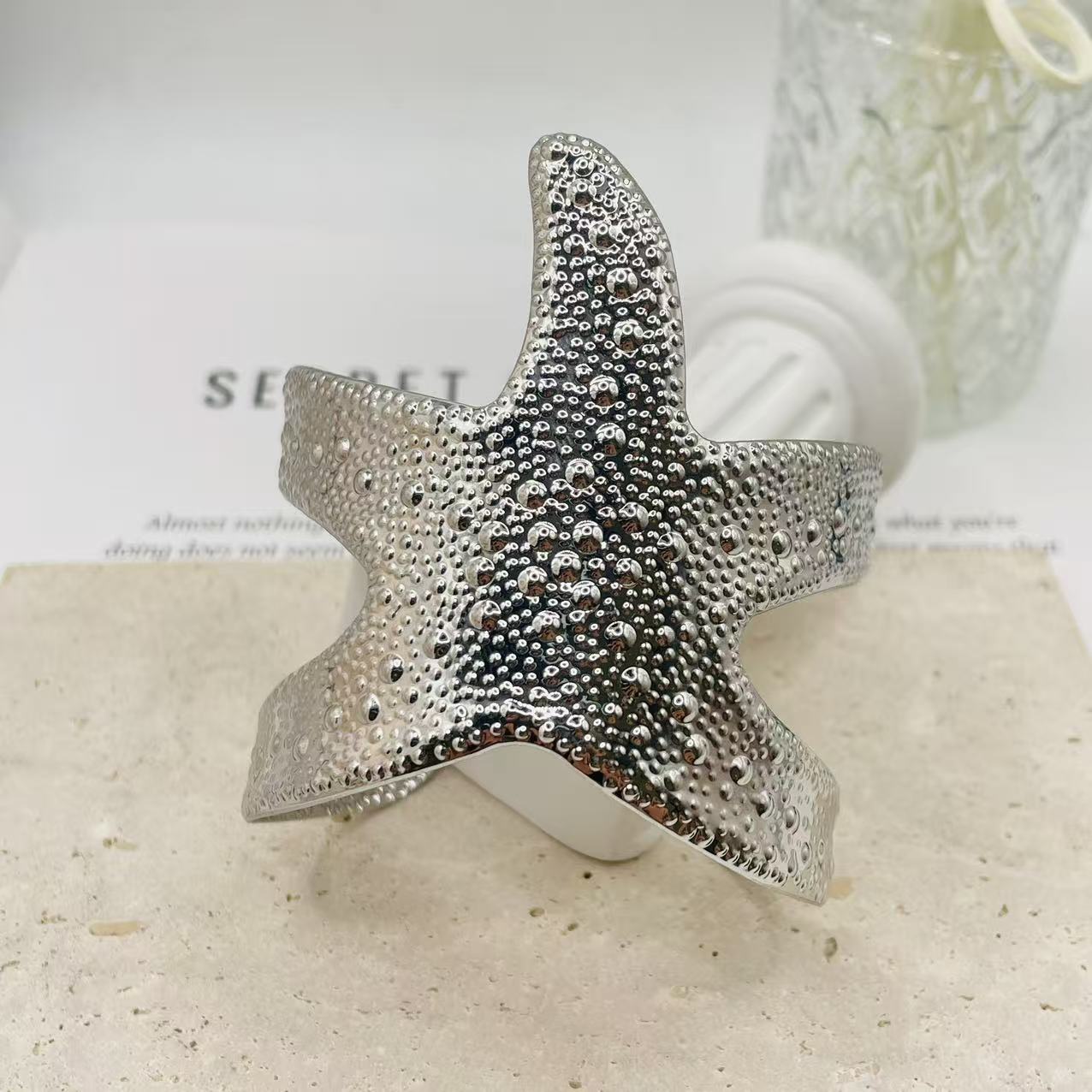 Pulsera Brazalete Estrella de Mar - Dorado/Palateado | Joyería de Moda para Mujer | Mayorista