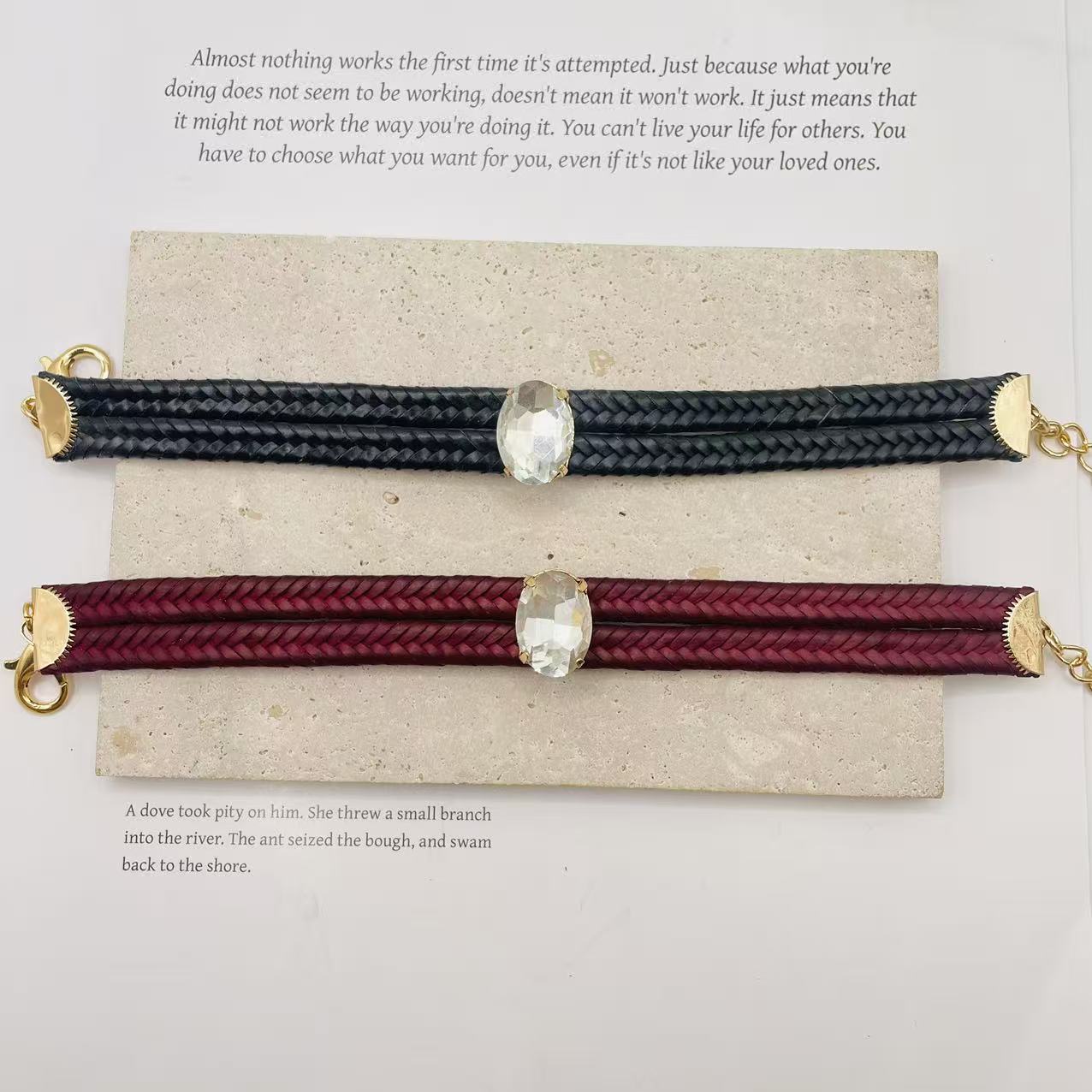 JI JOYA VENTA AL POR MAYOR|Pulsera Trenzada de Cuero con Piedra de Cristal Ovalada | Moda Elegante para Mujer | 2 Colores Disponibles (Vino Negro) | Joyería al Por Mayor