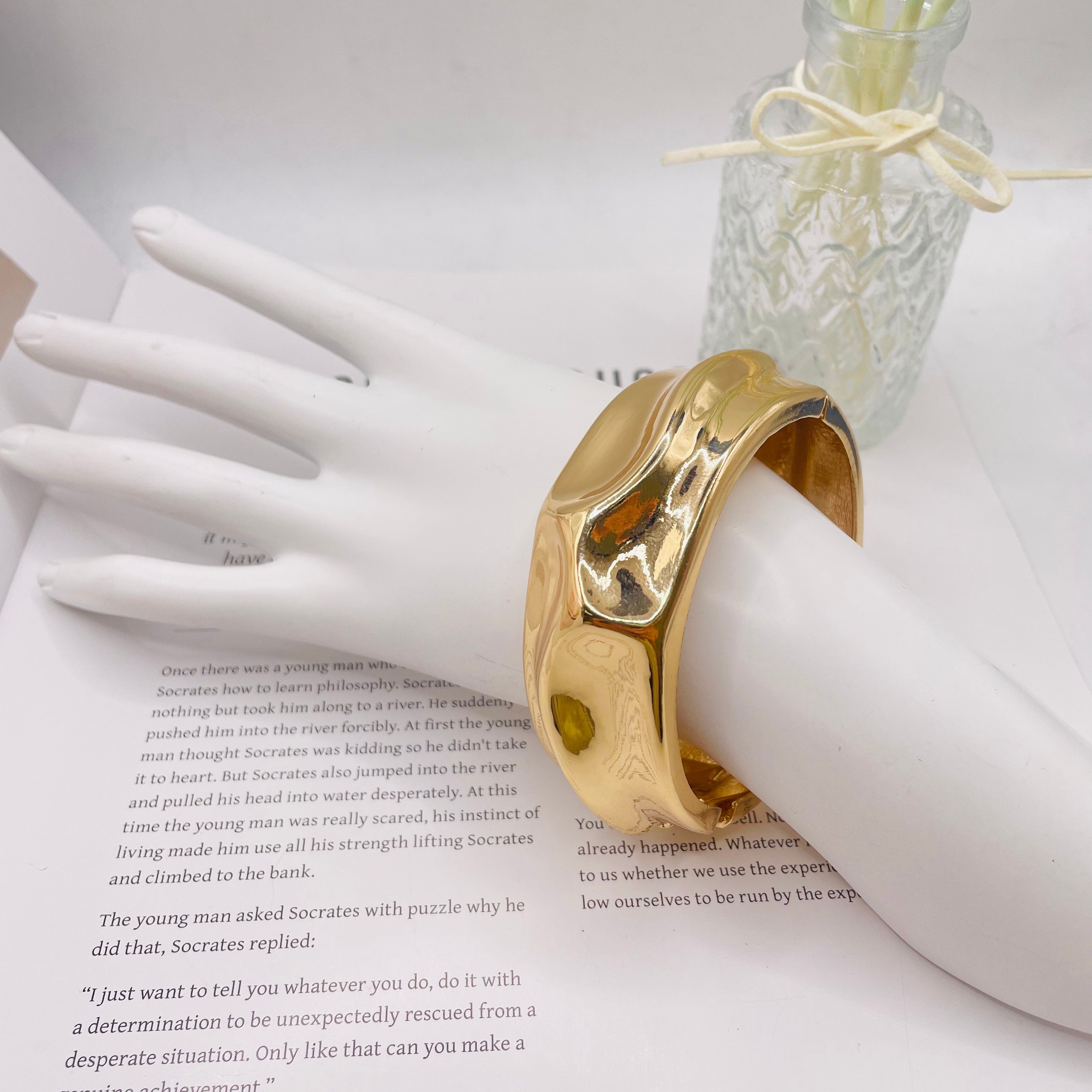 JI JOYA VENTA AL POR MAYOR|Brazalete de Oro Moderno y Elegante | Accesorio de Moda para Uso Diario y Regalos, Pedidos al por mayor