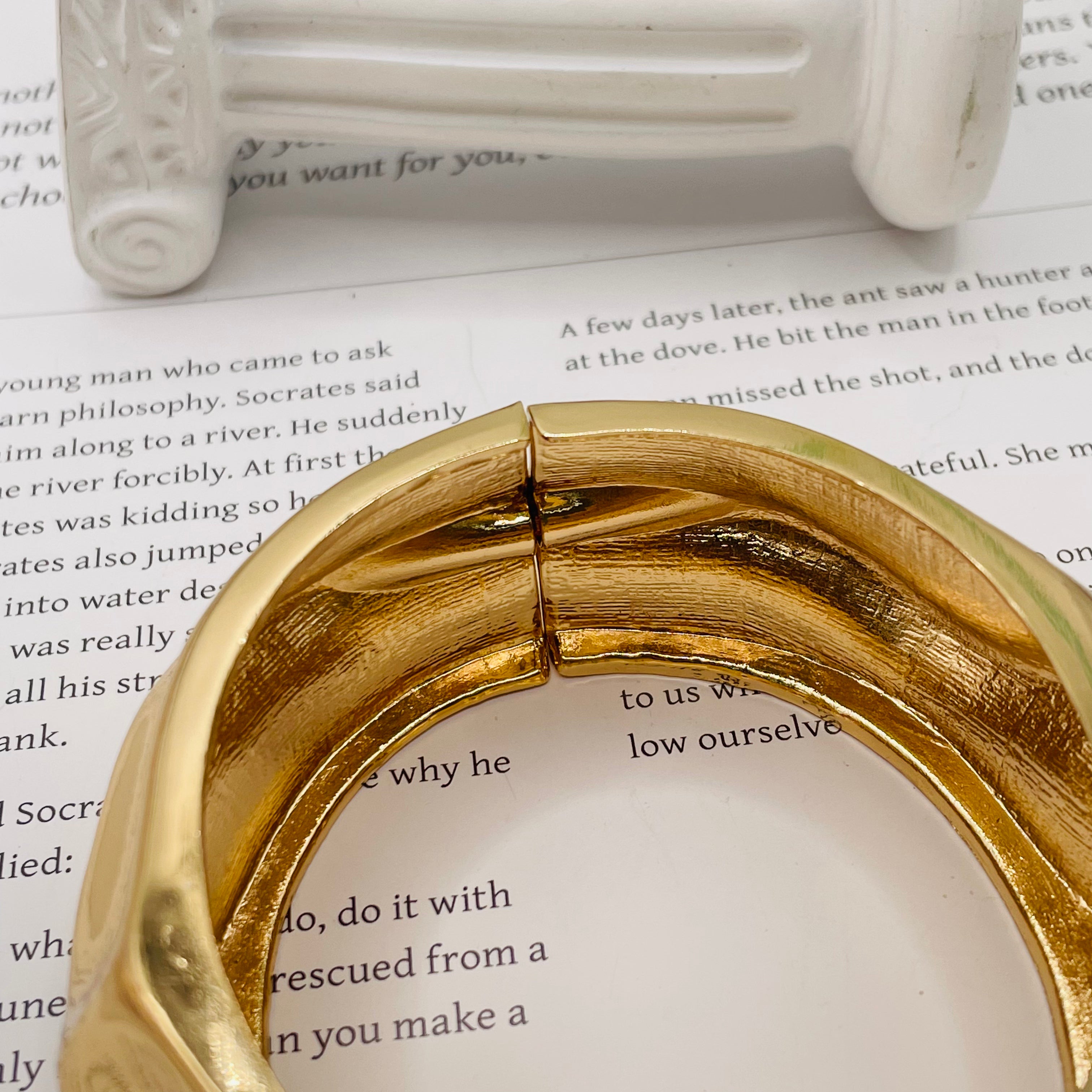 JI JOYA VENTA AL POR MAYOR|Brazalete de Oro Moderno y Elegante | Accesorio de Moda para Uso Diario y Regalos, Pedidos al por mayor
