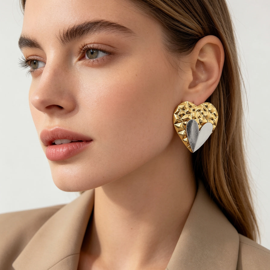 Pendientes Doble Corazón Texturizados Bicolor Oro y Plata | Mayorista Accesorios de Moda|JI JOYA